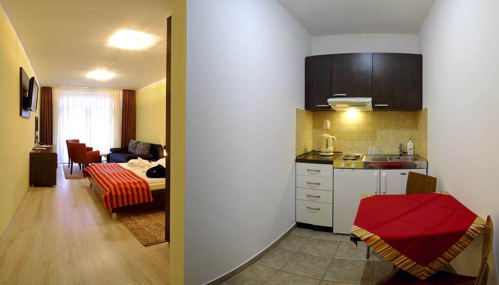 Bešeňová Luxury Apartment Kristof חדר תמונה
