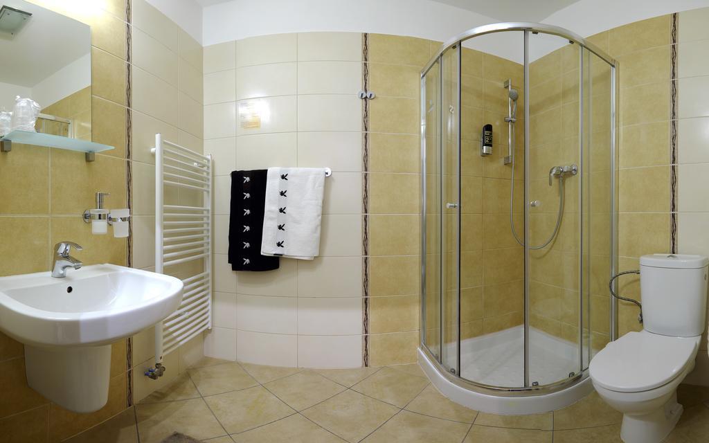 Bešeňová Luxury Apartment Kristof חדר תמונה