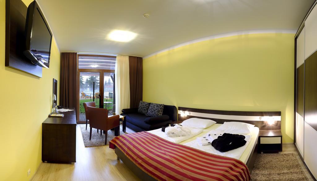 Bešeňová Luxury Apartment Kristof מראה חיצוני תמונה
